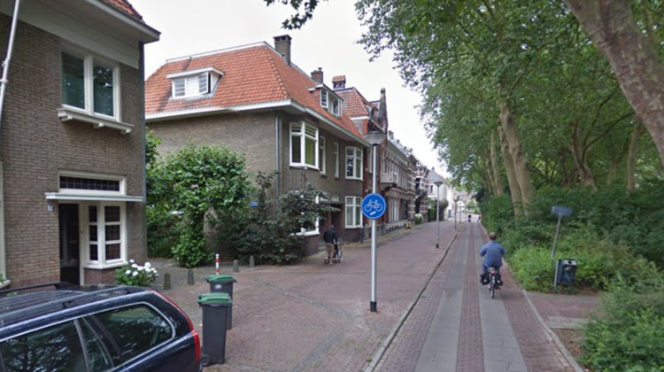 Zutphense burgemeester heeft getekend voor nieuwe huis