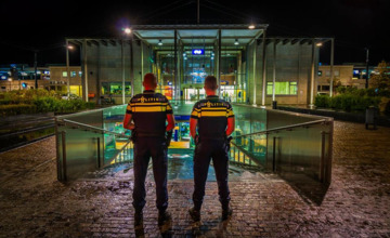 Tieners bedreigen NS personeel op Zutphens station: Eefdenaar (17) aangehouden