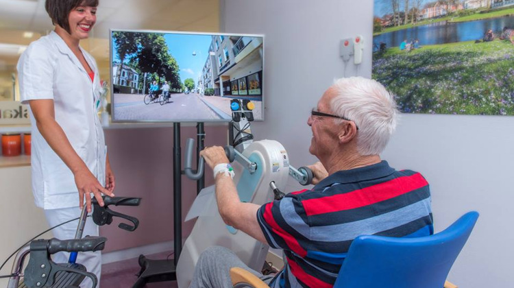Patiënten Gelre Ziekenhuis kunnen virtuele fietstocht door de stad maken