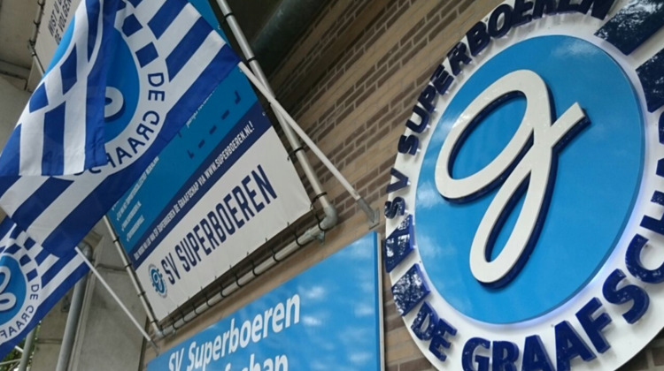 Bouw kantine De Graafschap tijdens seizoen