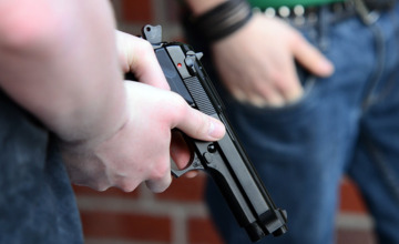 Warnsvelder aangehouden voor gewapende overval