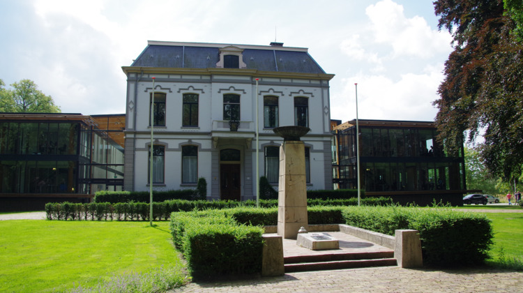 Bouw scholencluster Eerbeek begonnen: "Goed bericht voor de leerlingen"