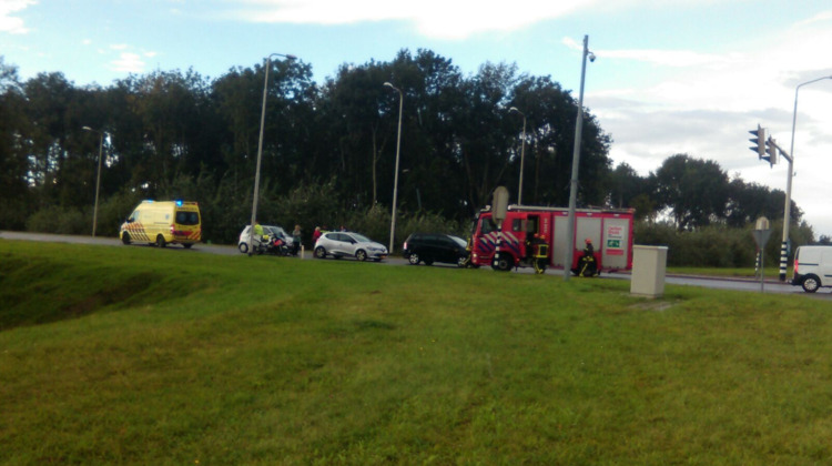 Auto's knallen op elkaar op N348 in Zutphen