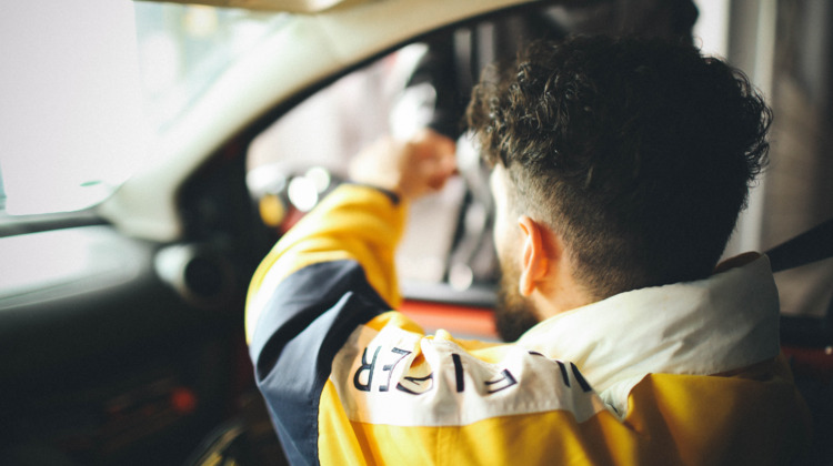 Slingeraar moet rijbewijs inleveren door weigeren drugstest