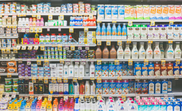 'Supermarkten verkopen geen milieuvriendelijke melk'