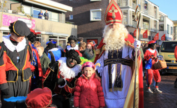 Zo verwelkomde Brummen Sinterklaas 