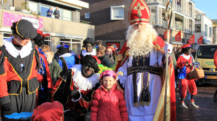 Zo verwelkomde Brummen Sinterklaas 