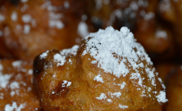 Een frikandeloliebol, het bestaat