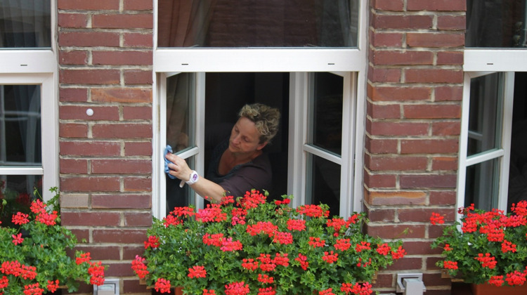 Thuiszorgers strijden met petitie huishoudelijke hulp (250 ondertekeningen) in Zutphen