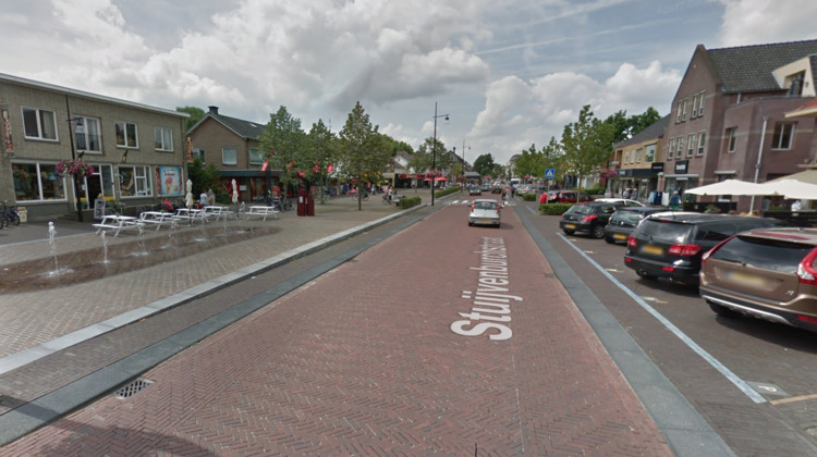 Gemeente treft anti-parkeermaatregelen op Stuijvenburchplein Eerbeek