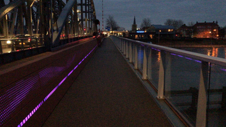 Verlichting Oude IJsselbrug defect