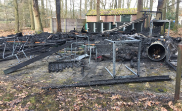 Clubgebouw politiehondenvereniging Eerbeek verwoest door brand