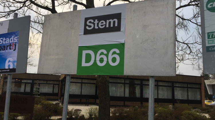 Gemeente Zutphen zal grote posters 'die een probleem vormen' verwijderen