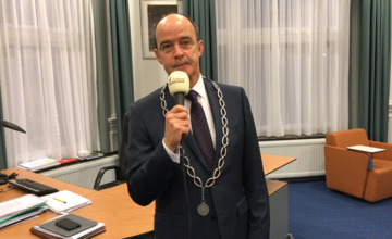 Alex van Hedel in nieuwjaarsrede: 'We stellen ons eigen belang voorop'