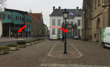 Waarom er twee stembureaus vlak naast elkaar zitten in Zutphen