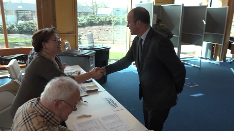 De burgemeesters (van Brummen en Zutphen) gingen langs alle stembureaus