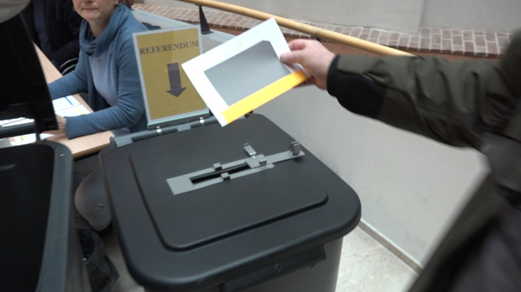 Leden stembureaus in Lochem voortaan gecertificeerd