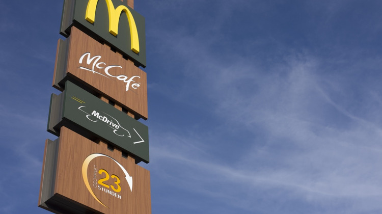 Geef je mening: moet de McDonalds in Zutphen langer open blijven?